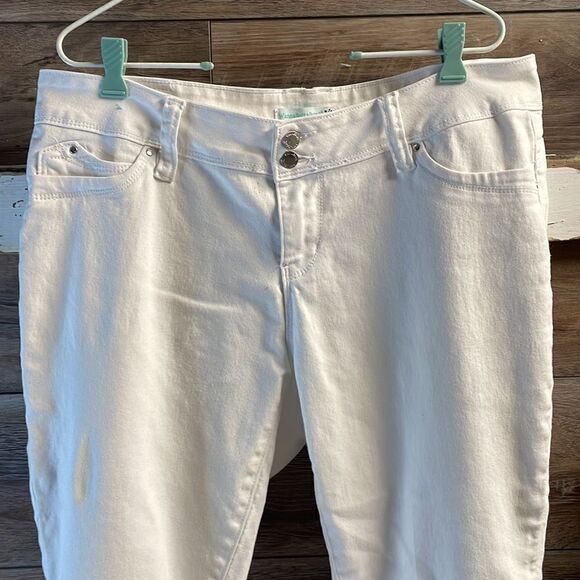 YMI Wanna Betta Butt Jeans White Straight Leg Size 16 - Picture 2 of 11